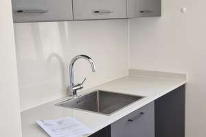  sonnendurchflutete 2 Zi-Single-Wohnung in Charlottenburg – 10623 Charlottenburg, Berlin – Vorschaubild 6