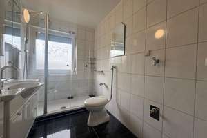 Schöne 3 Zimmerwohnung mit Garage und Balkon – Zirbelstraße 49e, 86154 Oberhausen-Nord, Augsburg – Vorschaubild 4