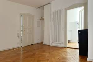 klassische 3 Zimmer-Altbauwohnung mit Balkon und historischem Fischgrätparkett - bezugsfrei – Die vollständige Adresse der Immobilie erhältst du vom Anbieter., 81371 Sendlinger Feld, München – Vorschaubild 6