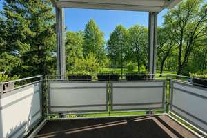 Charmante, helle 3-Zimmer-Wohnung mit Parkblick, Balkon und Tiefgaragenstellplatz! – Die vollständige Adresse der Immobilie erhältst du vom Anbieter., 4129 Eutritzsch, Leipzig – Vorschaubild 2