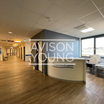 Fertig ausgebaute Praxisflächen zur Untermiete in top Lage