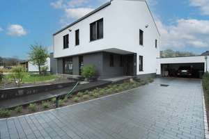 Exklusiver Neubau mit Doppelgarage und großem Garten  in idyllischer Lage von Hönningen – Die vollständige Adresse der Immobilie erhältst du vom Anbieter., 53506 Hönningen – Vorschaubild 17