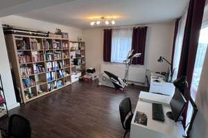 Provisionsfreie Gartenwohnung – 139 m², 5 Zimmer, Hausgefühl, hochwertig saniert, 2 Balkone – Asperger Straße 26, 70439 Stammheim-Mitte, Stuttgart – Vorschaubild 11