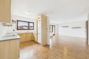 Helle 3-Zimmer-Wohnung mit Balkon, Garage und Treppenlift in Stuttgart-Weilimdorf – Die vollständige Adresse der Immobilie erhältst du vom Anbieter., 70499 Weilimdorf (Ortsteil), Stuttgart – Vorschaubild 15