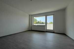 2 Zimmer Wohnung mit Balkon! – Engelshöhe 67, 42329 Wuppertal – Vorschaubild 2