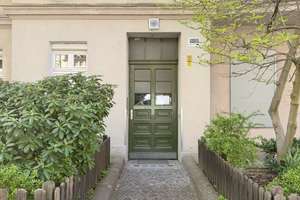 Bezugsfreie 2-Zimmer-Altbauwohnung mit Balkon erweiterbar zur 5- bis 6-Zimmer-Wohnung – Die vollständige Adresse der Immobilie erhältst du vom Anbieter., 12103 Tempelhof, Berlin – Vorschaubild 3