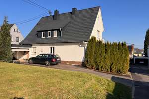 Freistehendes Einfamilienhaus mit Panoramaausblick – Die vollständige Adresse der Immobilie erhältst du vom Anbieter., 56235 Ransbach-Baumbach – Vorschaubild 2