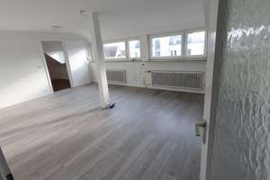 Modernisierte 5,5-Zimmer-Dachgeschosswohnung in Stuttgart-Heumaden – Fenchelstr 15, 70619 Heumaden, Stuttgart – Vorschaubild 3