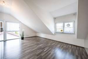 Wohnqualität, die Raum gibt – neuwertige Dachgeschosswohnung mit Traumterrasse – Die vollständige Adresse der Immobilie erhältst du vom Anbieter., 76437 Rastatt – Vorschaubild 8