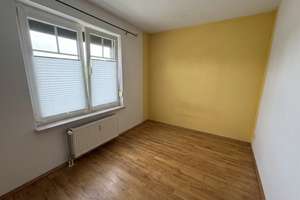 Langfristig vermietetes Wohnhaus mit Garage
in Ofenerdiek – Die vollständige Adresse der Immobilie erhältst du vom Anbieter., 26125 Ofenerdiek, Oldenburg (Oldenburg) – Vorschaubild 11