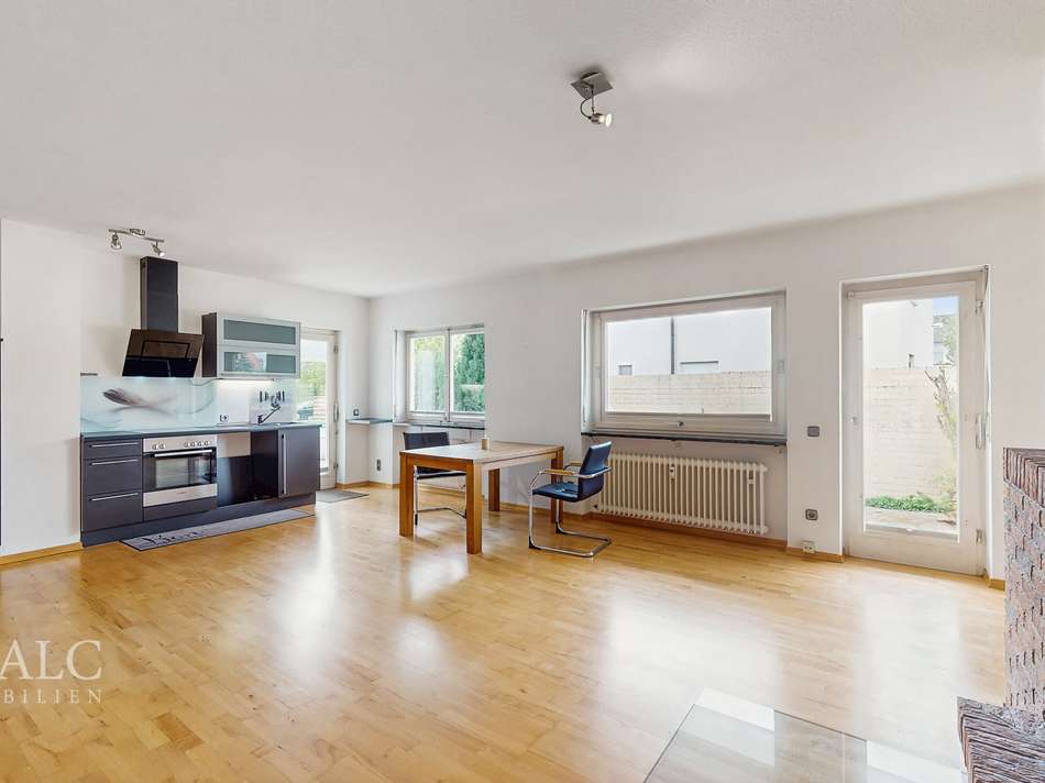 Wohnzimmer EG 4-Zi-Whg.
