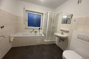 Einziehen. Durchatmen. Ankommen. – Helle 2-Zimmer-Wohnung mit Balkon auf dem Eschberg. – Breslauer Straße 35, 66121 Eschberg, Saarbrücken – Vorschaubild 7