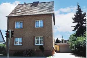 Gut ausgestattetes Zweifamilienhaus mit Möglichkeit für Gewerbe  – Die vollständige Adresse der Immobilie erhältst du vom Anbieter., 6844 Waldersee, Dessau-Roßlau – Vorschaubild 1