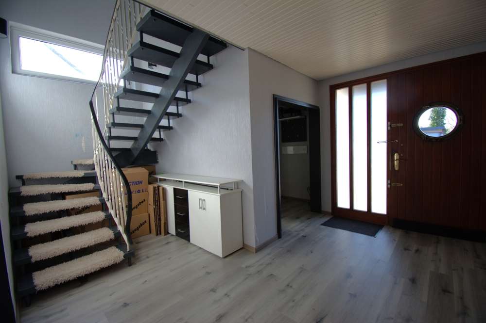 Immobilie in Albersdorf - Natur direkt hinter dem Haus – Einfamilienhaus in ruhiger Wohnlage - Bild 2