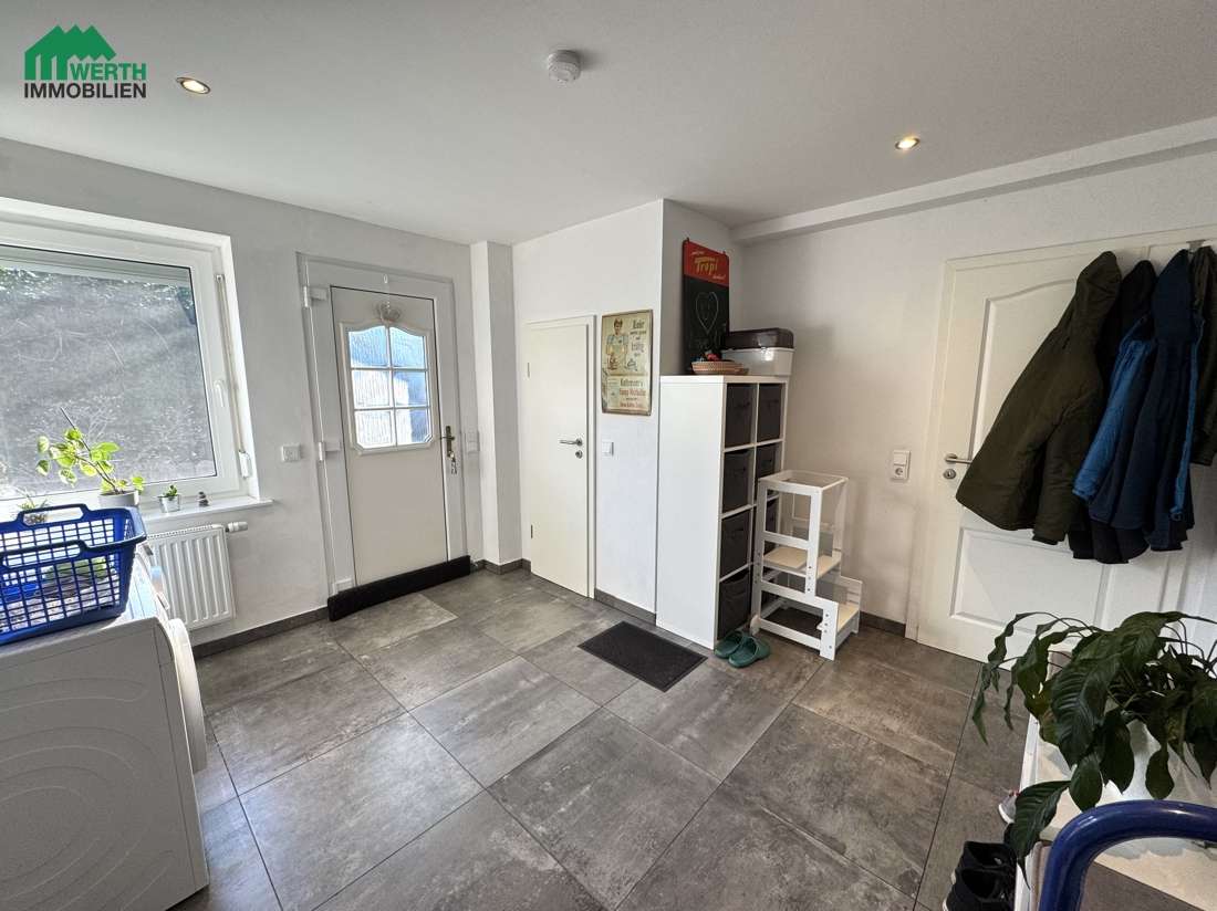 Immobilie in Burweg - Großzügiges Zweifamilienhaus mit modernem Innenausbau & riesigem Grundstück - Bild 4