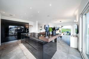 Highend-Villa von 2015 mit stylischer Ästhetik und technischen Finessen – Die vollständige Adresse der Immobilie erhältst du vom Anbieter., 78234 Engen – Vorschaubild 5