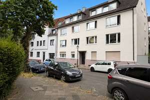 Attraktives Mehrfamilienhaus mit acht Wohneinheiten in begehrter Lage von Düsseldorf-Gerresheim