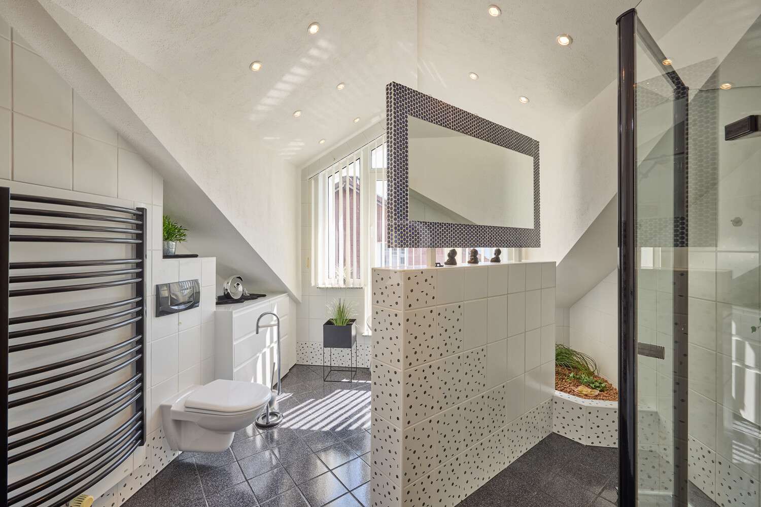 Immobilie in Lützelbach - Modernisiertes Mehrfamilienhaus: Großzügiges Wohnerlebnis - Bild 9