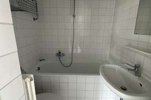 Sanierte 2 Zimmer Wohnung mit 2 Balkonen und EBK – Tersteegenstr. 61, 40474 Golzheim, Düsseldorf – Vorschaubild 6