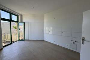 Großzügiges Wohngefühl mit Balkon und zwei Bädern – Winckelmannstraße 10, 39108 Stadtfeld Ost, Magdeburg – Vorschaubild 3