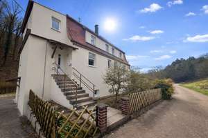 Kernsaniertes Zweifamilienhaus mit Einliegerwohnung in Orendelsall!