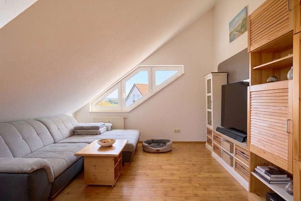 Immobilie in Welzheim - Traumhafte Maisonette-Wohnung mit Balkon und Tiefgaragenstellplatz - Bild 0