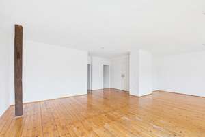 Absolute Rarität I Dachgeschossjuwel mit Terrasse & Blick auf St. Ursula in Bestlage von Schwabing – Die vollständige Adresse der Immobilie erhältst du vom Anbieter., 80803 Münchner Freiheit, München – Vorschaubild 8