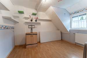 Ein-Zwei Parteienhaus mit Garage, im Lindenhof/Gröpelingen. – Die vollständige Adresse der Immobilie erhältst du vom Anbieter., 28237 Lindenhof, Bremen – Vorschaubild 15