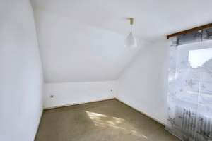 Ein Haus in Peine Stederdorf mit Potenzial:
gestalten Sie Ihr persönliches Zuhause – Die vollständige Adresse der Immobilie erhältst du vom Anbieter., 31228 Peine – Vorschaubild 18