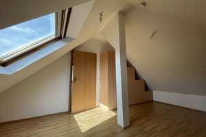 Befristet, teilmöbliert: DG-Maisonette mit 4 Zimmern, EBK, Nähe U-Bahn – Die vollständige Adresse der Immobilie erhältst du vom Anbieter., 70327 Wangen, Stuttgart – Vorschaubild 16