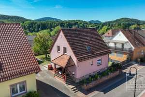 Ruhig wohnen mit schönem Weitblick –EFH mit Garten in Fischbach bei Dahn – Wasgaustraße 13, 66996 Fischbach bei Dahn – Vorschaubild 2