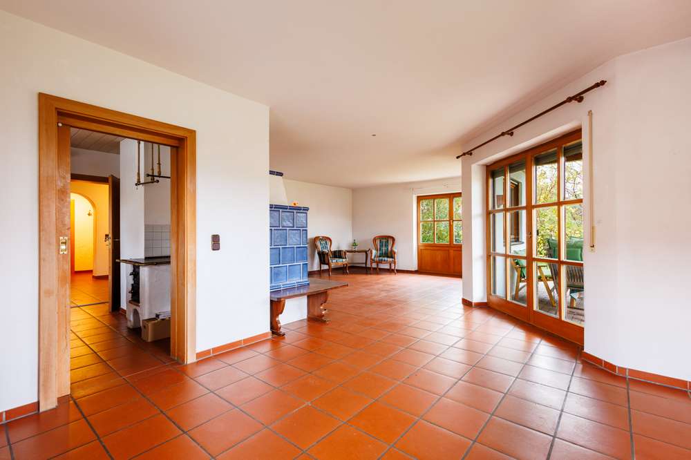 Immobilie in Engelsberg - Schönes Einfamilienhaus mit Garten, Terrasse und Doppelgarage–ruhige Familienidylle im Chiemgau - Bild 6