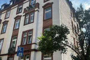 Wohnen am Günthersburgpark: Helle 2-Zimmer-Wohnung mit EBK! – Hartmann-Ibach-Straße 67, 60389 Nordend-Ost, Frankfurt am Main – Vorschaubild 1