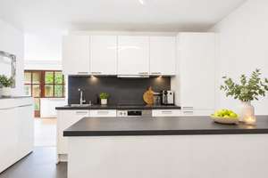 Charmante Maisonettewohnung mit Terrasse, Garten und Stellplatz – ideal für Selbstbezug oder A... – Die vollständige Adresse der Immobilie erhältst du vom Anbieter., 81825 Gartenstadt Trudering, München – Vorschaubild 3