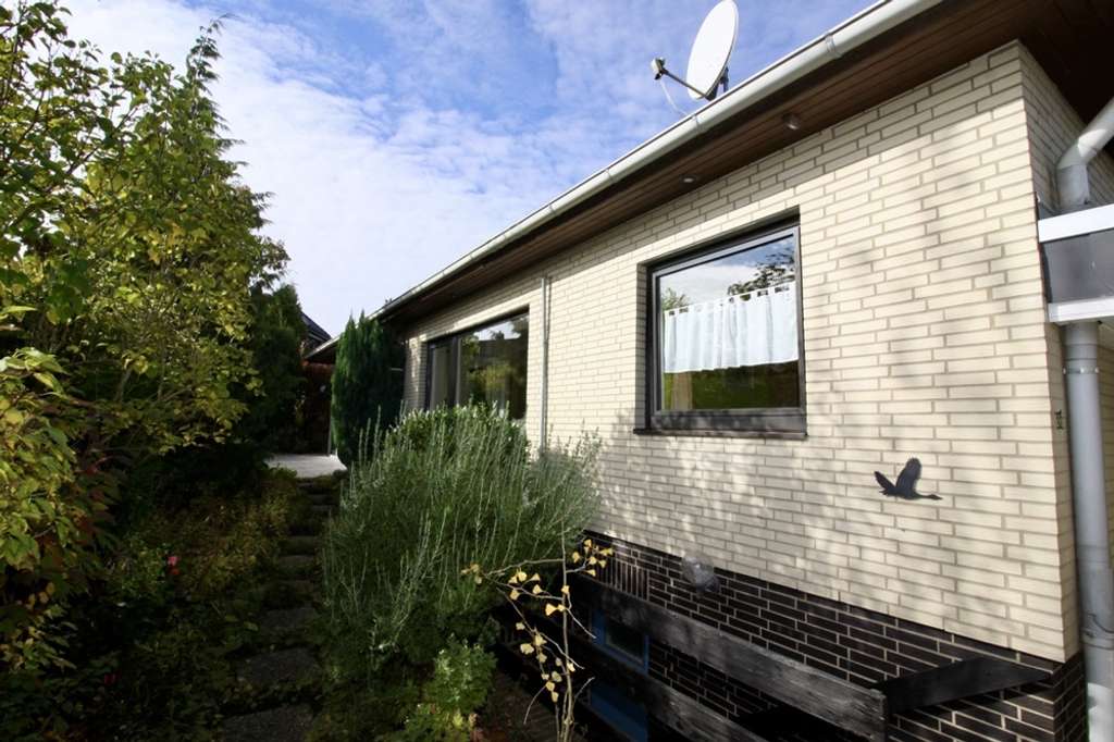 Immobilie in Elze - Platz für die ganze Familie, mit großer Ausbaureserve! - Bild 2