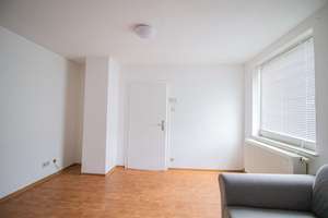 Vermietete 2-Zimmer-Dachgeschosswohnung mit Einbauküche und Stellplatz – Die vollständige Adresse der Immobilie erhältst du vom Anbieter., 72290 Loßburg – Vorschaubild 6