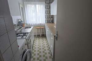 Exklusive Lage: Gepflegte 3-Zimmer-Wohnung im Gerichtsviertel Stuttgart-Mitte – Die vollständige Adresse der Immobilie erhältst du vom Anbieter., 70182 Diemershalde, Stuttgart – Vorschaubild 2