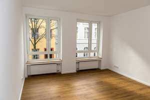 4-Zimmer-Wohnung (2021 komplett saniert) 300 m entfernt vom Hofgarten mit Balkon – 40479 Pempelfort, Düsseldorf – Vorschaubild 10