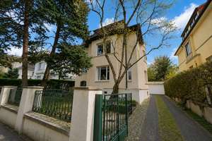Exklusive Villa in absoluter Premiumlage direkt am Stadtpark von Mainz!