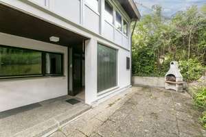 Split-Level-Doppelhaushälfte mit sonniger Terrasse in ruhiger Wohnlage – Die vollständige Adresse der Immobilie erhältst du vom Anbieter., 89134 Blaustein – Vorschaubild 3