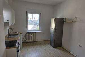 Altbauwohnung mit hohen Räumen und tollen Holzdielen in Innenstadtlage! – 97070 Altstadt, Würzburg – Vorschaubild 3