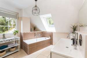 Modern single-family home in a quiet, wooded location – high-quality fittings and ready to move in – Die vollständige Adresse der Immobilie erhältst du vom Anbieter., 14471 Potsdam West, Potsdam – Vorschaubild 9