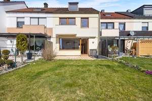 Familienfreundliches Wohnen in Donaustauf: Reihenmittelhaus in begehrter Lage – Die vollständige Adresse der Immobilie erhältst du vom Anbieter., 93093 Donaustauf – Vorschaubild 15
