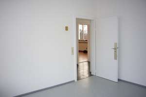 1,5-Zimmer-Wohnung mit schöner Aussicht in zentrumsnaher Lage in Reutlingen – Wörthstrasse 55, 72764 Reutlingen-Mitte, Reutlingen – Vorschaubild 7
