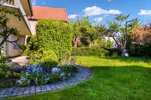 Großzügiges Zuhause für Familien mit Garten, Anbau und Doppelgarage – Die vollständige Adresse der Immobilie erhältst du vom Anbieter., 35466 Rabenau – Vorschaubild 7