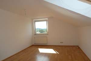 Schöne 1-Zimmer-Studiowohnung im Georgenberggebiet in Reutlingen – Weihergärtenweg 25, 72762 Reutlingen-Mitte, Reutlingen – Vorschaubild 2