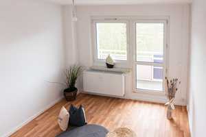 2-Raum-Wohnung mit Balkon – Faleska-Meinig-Str. 66, 9122 Chemnitz – Vorschaubild 2