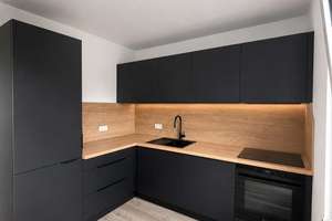 Erstbezug nach Sanierung mit EBK und Dachterrasse! – 40549 Oberkassel, Düsseldorf – Vorschaubild 2