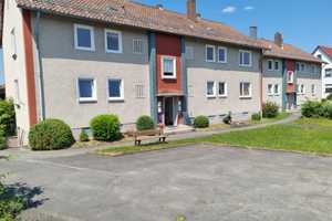*Provisionsfrei* Neustadt bei Coburg,  Mehrfamilienhaus, 8 Wohnungen, 2 Eingänge – Tilsiter Str. 8/10, 96465 Coburg (Kreis) – Vorschaubild 2