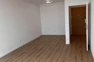 Modernisierte 1-Zimmer-Wohnung mit Balkon und Einbauküche in Berlin-Wilmersdorf / Schmargendorf – Schlangenbader Straße 17, 14197 Wilmersdorf, Berlin – Vorschaubild 3